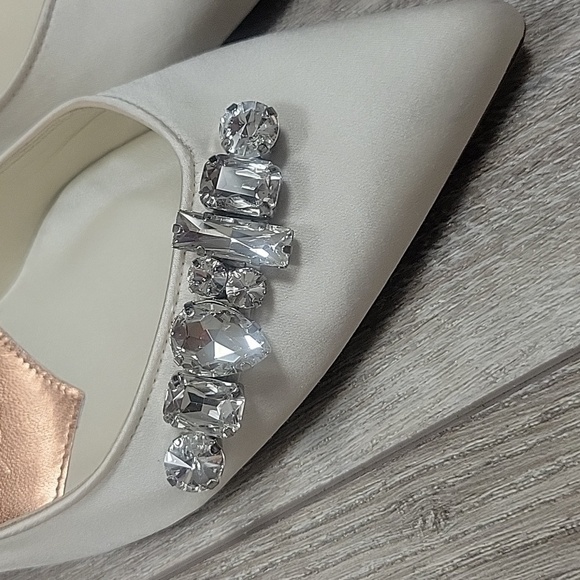 Ted Baker Size 39.5 (9) Ivory Sparkal Crystal Embellished Satin Pump - Picture 7 of 10